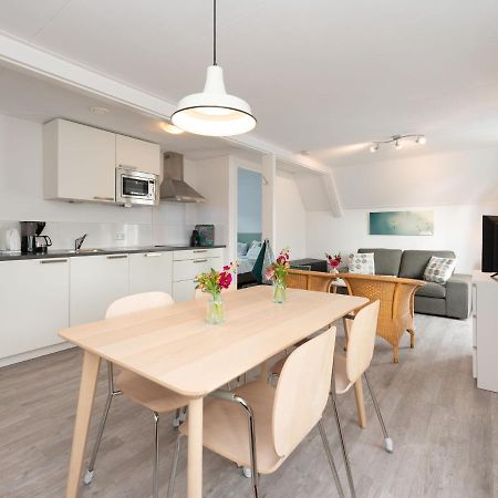Quaint Apartment In Schoorl Near Tennis Court Екстер'єр фото