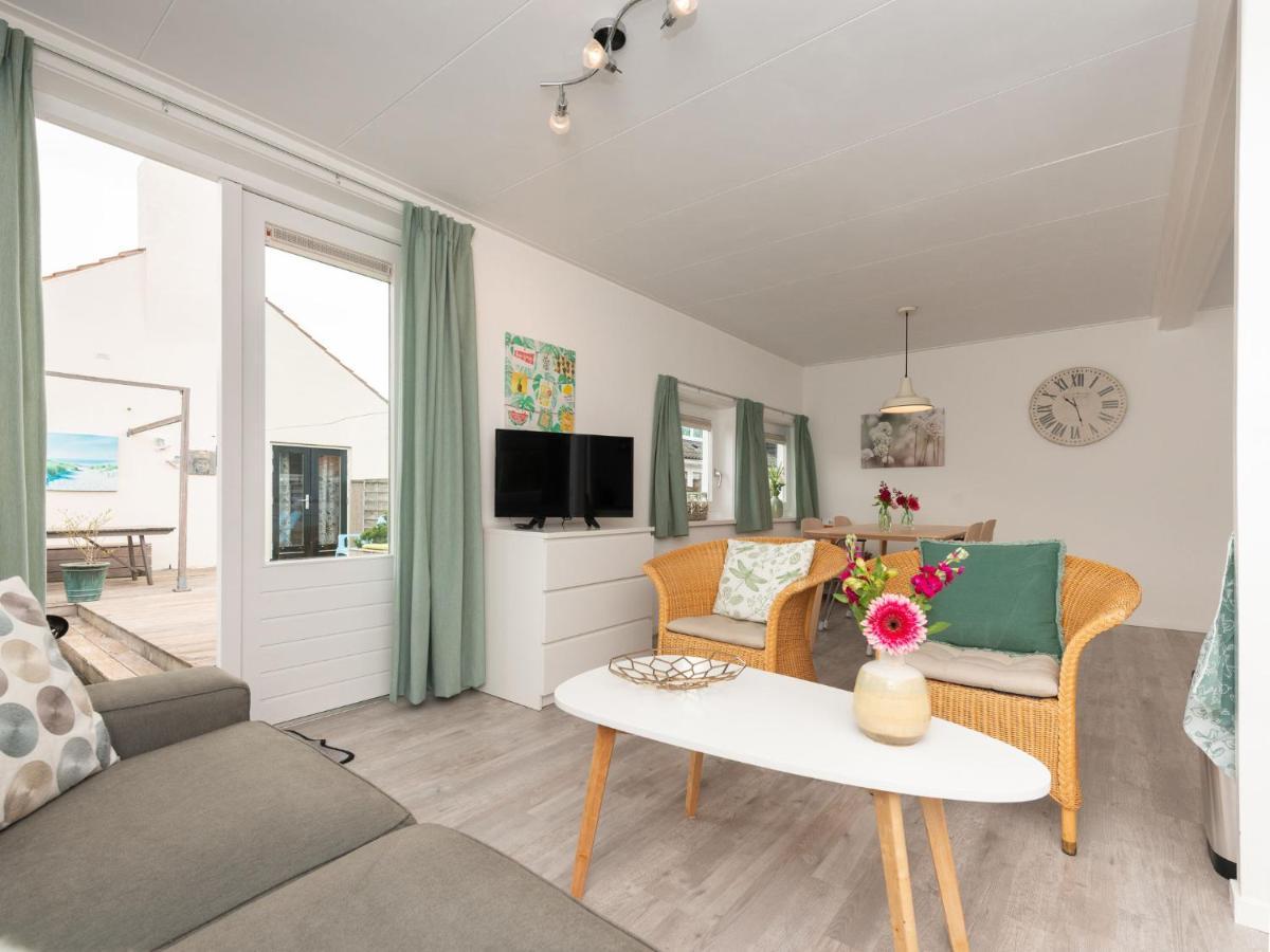 Quaint Apartment In Schoorl Near Tennis Court Екстер'єр фото