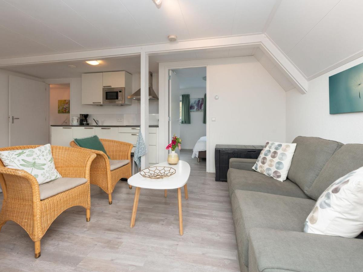 Quaint Apartment In Schoorl Near Tennis Court Екстер'єр фото