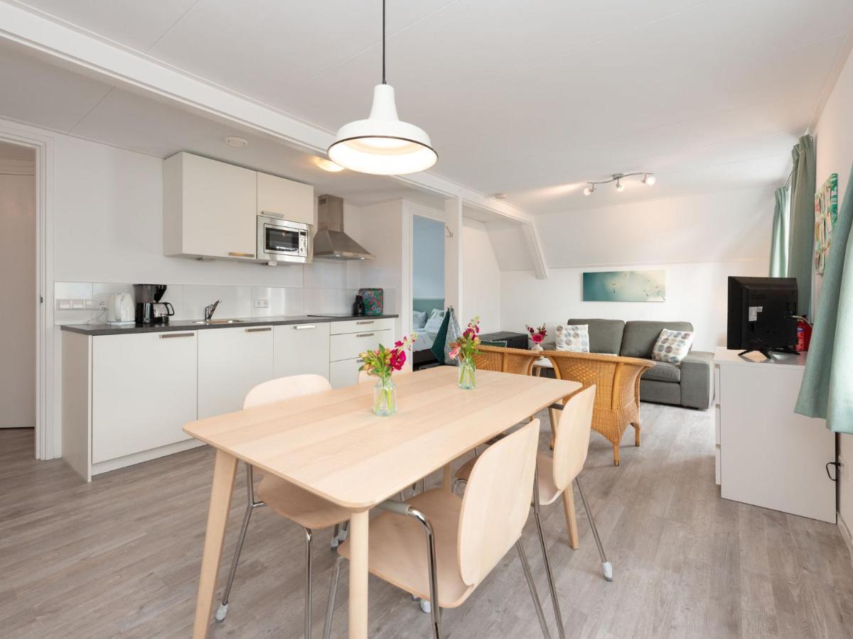 Quaint Apartment In Schoorl Near Tennis Court Екстер'єр фото