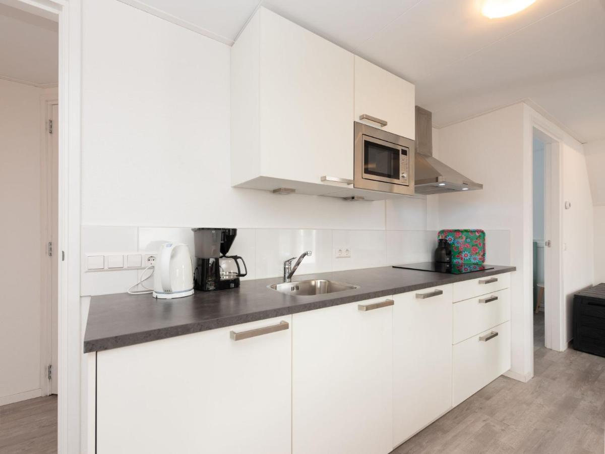 Quaint Apartment In Schoorl Near Tennis Court Екстер'єр фото