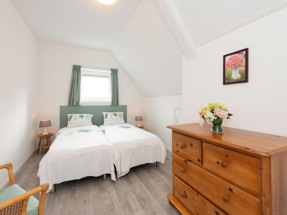 Quaint Apartment In Schoorl Near Tennis Court Екстер'єр фото